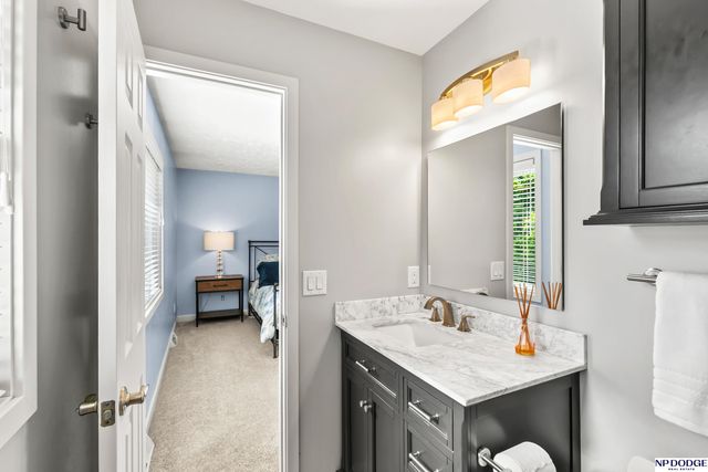 2105 S 163rd Circle, Omaha, NE 68130