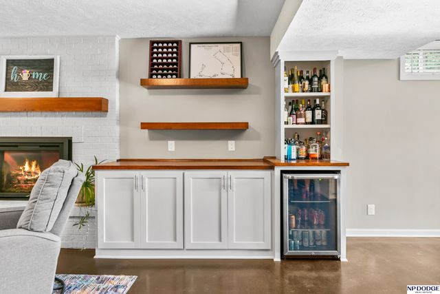 2105 S 163rd Circle, Omaha, NE 68130