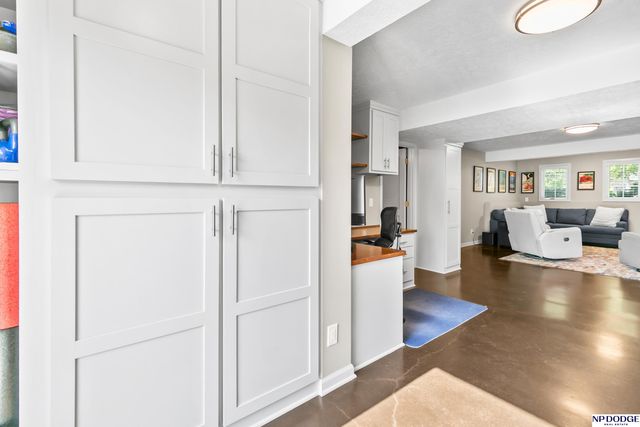 2105 S 163rd Circle, Omaha, NE 68130