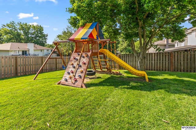 2105 S 163rd Circle, Omaha, NE 68130