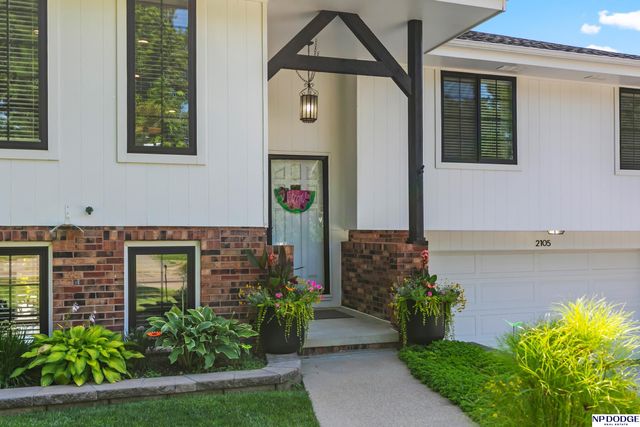 2105 S 163rd Circle, Omaha, NE 68130