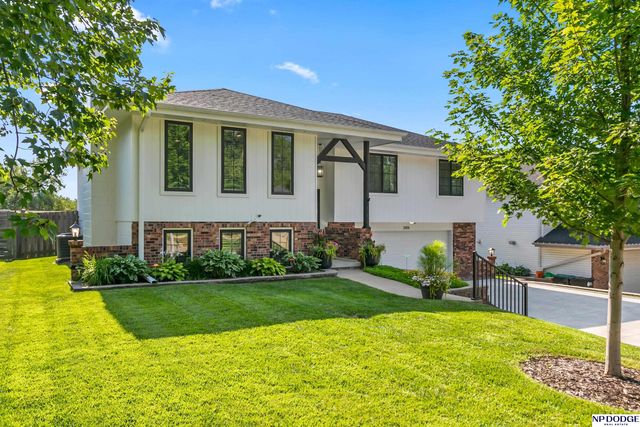 2105 S 163rd Circle, Omaha, NE 68130