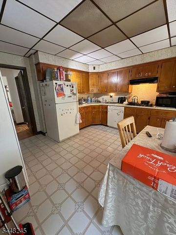 21 Danforth Ave, Jersey City, NJ 07305