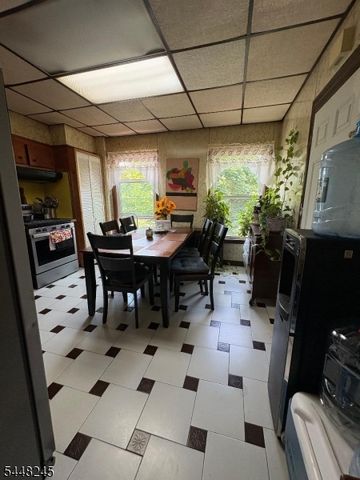 21 Danforth Ave, Jersey City, NJ 07305