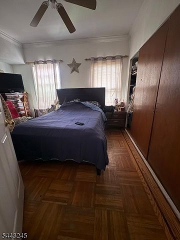 21 Danforth Ave, Jersey City, NJ 07305