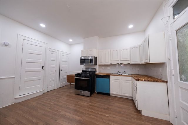 236 Kennedy Ave, Perry Hilltop, PA 15214