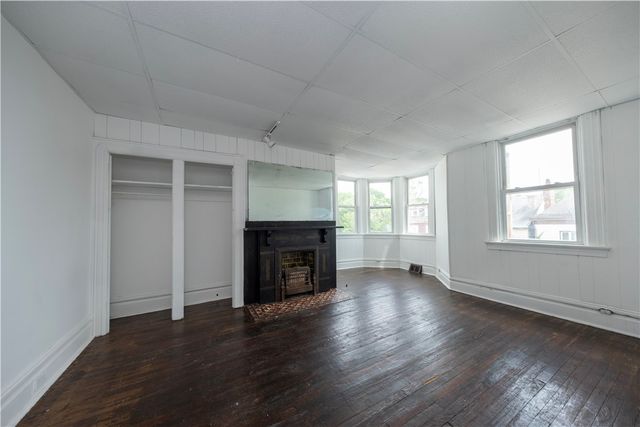 236 Kennedy Ave, Perry Hilltop, PA 15214