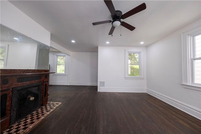 236 Kennedy Ave, Perry Hilltop, PA 15214