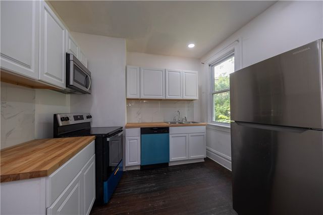 236 Kennedy Ave, Perry Hilltop, PA 15214
