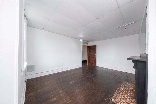 236 Kennedy Ave, Perry Hilltop, PA 15214