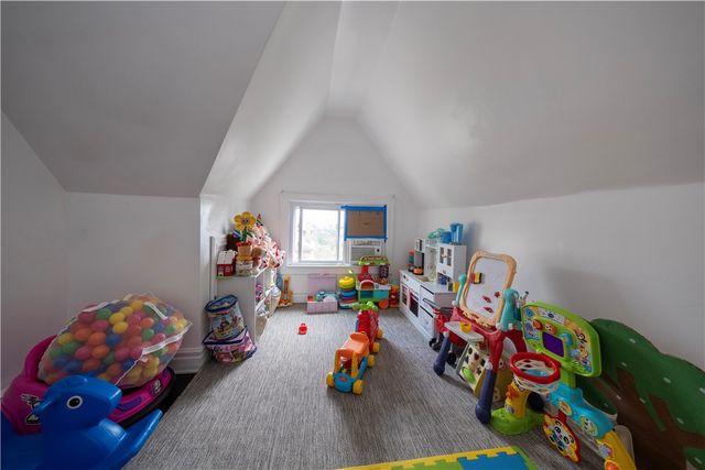 236 Kennedy Ave, Perry Hilltop, PA 15214