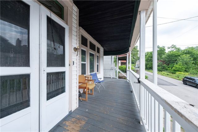 236 Kennedy Ave, Perry Hilltop, PA 15214