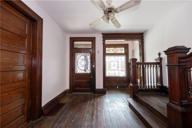 236 Kennedy Ave, Perry Hilltop, PA 15214