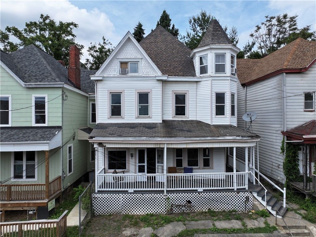 236 Kennedy Ave, Perry Hilltop, PA 15214