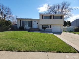 139 Throckmorton Lane, Old Bridge, NJ 08857