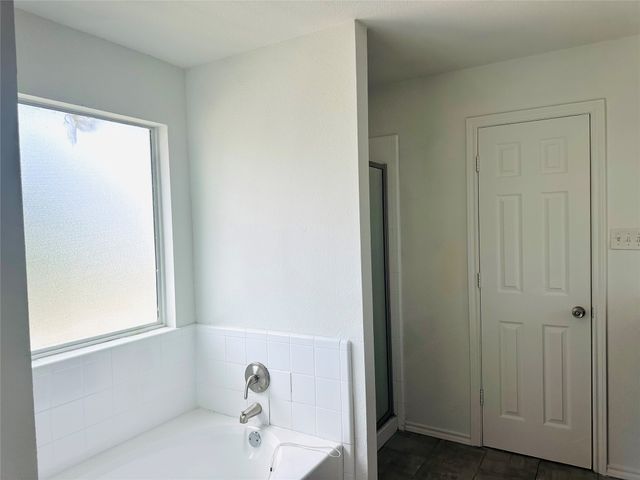 5903 Naravista Drive, Dallas, TX 75249