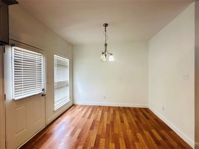 5903 Naravista Drive, Dallas, TX 75249