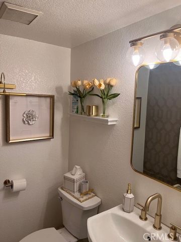 2899 Amber Drive, Corona, CA 92882