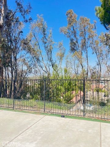 2899 Amber Drive, Corona, CA 92882