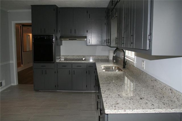 2075 Pinewood Drive, Covington, GA 30016