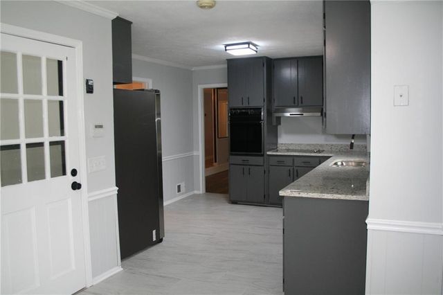 2075 Pinewood Drive, Covington, GA 30016