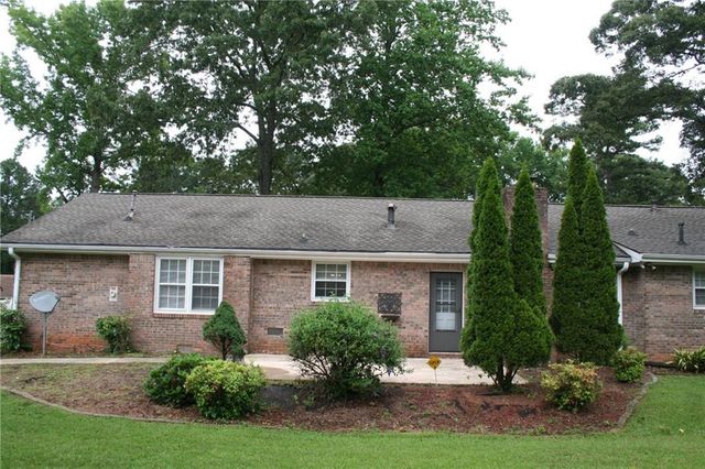 2075 Pinewood Drive, Covington, GA 30016
