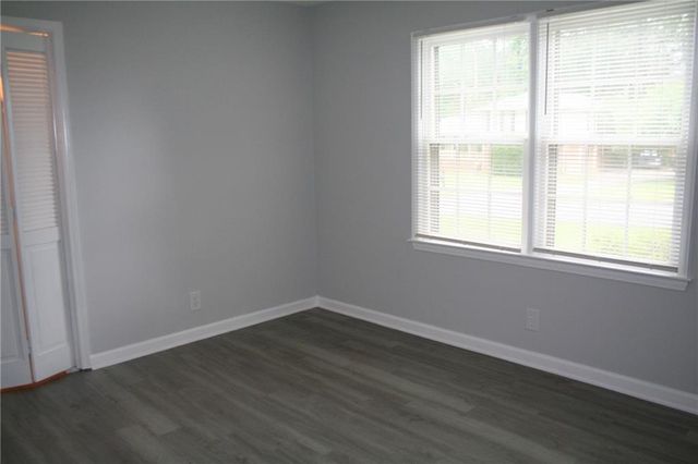 2075 Pinewood Drive, Covington, GA 30016