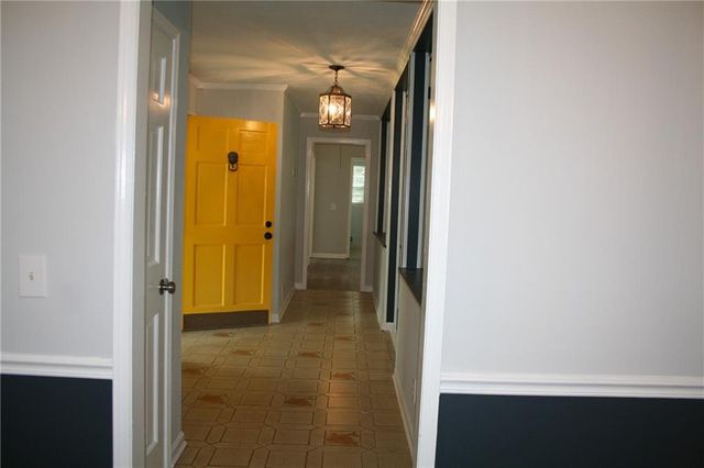 2075 Pinewood Drive, Covington, GA 30016