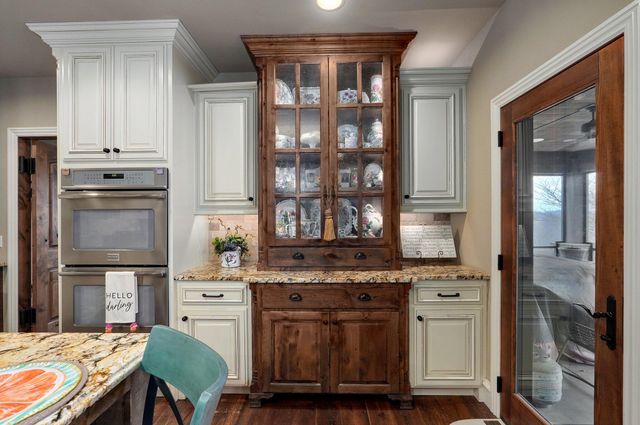 825 Legacy Farms Road, Saddlebrooke, MO 65630