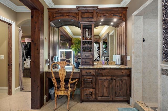 825 Legacy Farms Road, Saddlebrooke, MO 65630