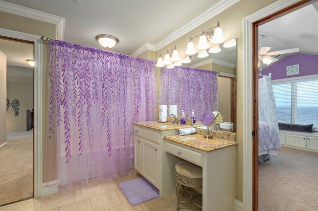 825 Legacy Farms Road, Saddlebrooke, MO 65630