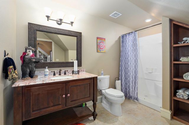 825 Legacy Farms Road, Saddlebrooke, MO 65630