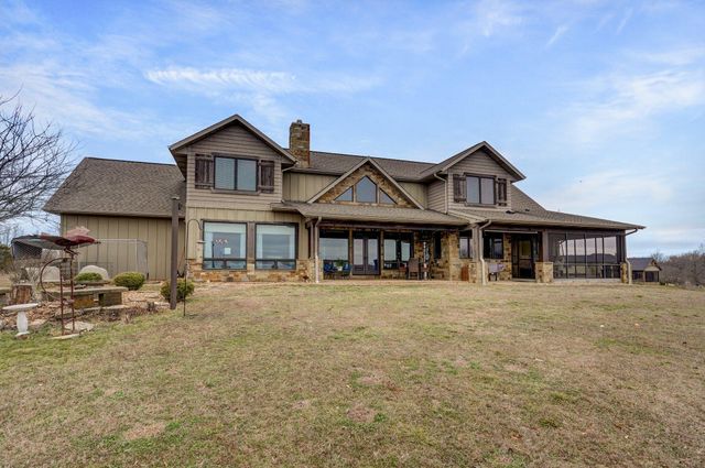 825 Legacy Farms Road, Saddlebrooke, MO 65630