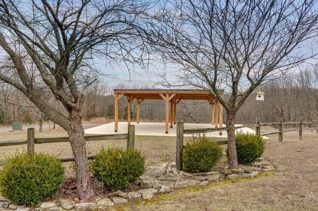 825 Legacy Farms Road, Saddlebrooke, MO 65630