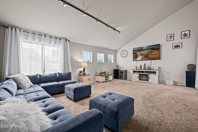 2011 W BRANHAM Lane, Phoenix, AZ 85041