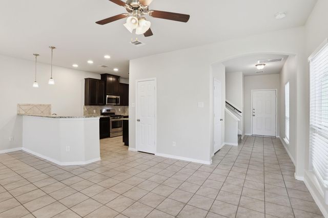 112 Camelot Place Court, Conroe, TX 77304
