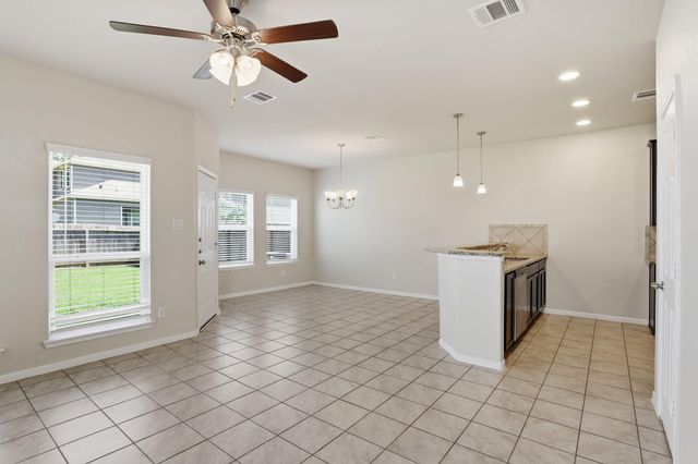 112 Camelot Place Court, Conroe, TX 77304