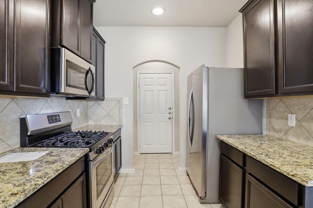 112 Camelot Place Court, Conroe, TX 77304