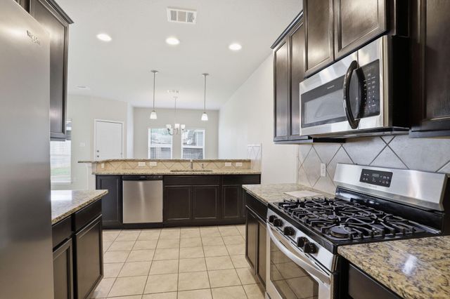 112 Camelot Place Court, Conroe, TX 77304