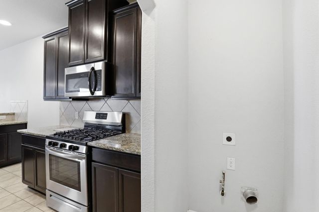 112 Camelot Place Court, Conroe, TX 77304