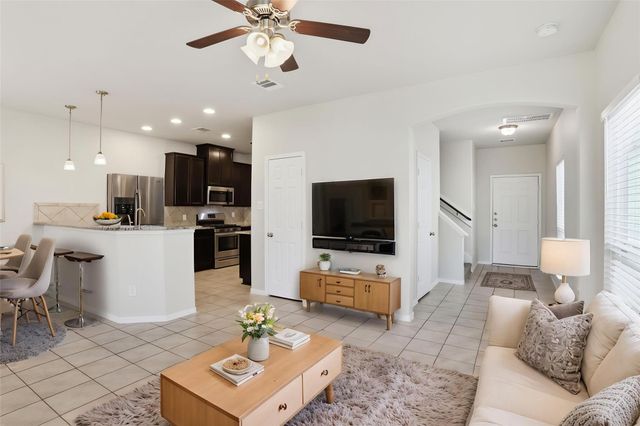 112 Camelot Place Court, Conroe, TX 77304