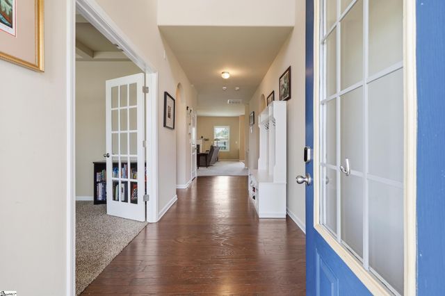 324 Lost Lake Drive, Simpsonville, SC 29681