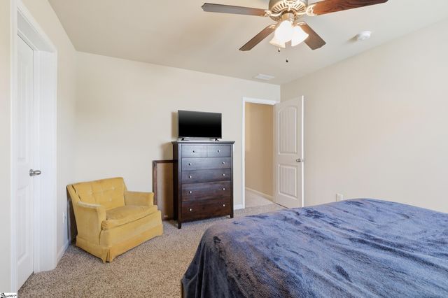 324 Lost Lake Drive, Simpsonville, SC 29681