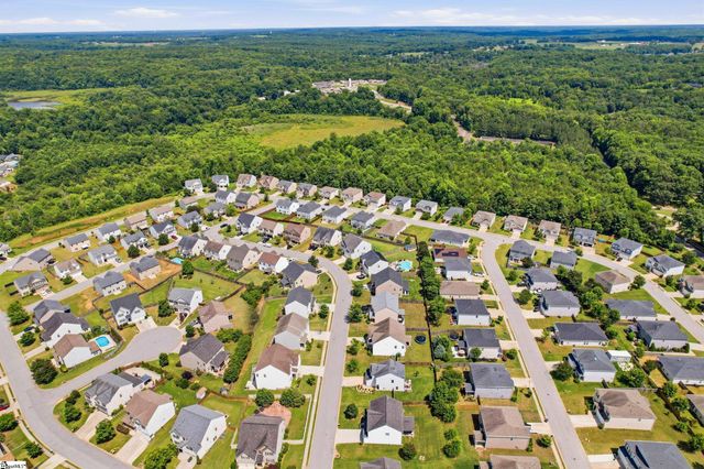324 Lost Lake Drive, Simpsonville, SC 29681
