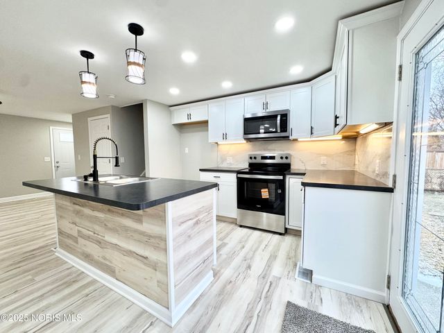 2051 Northridge Drive, Toledo, OH 43611