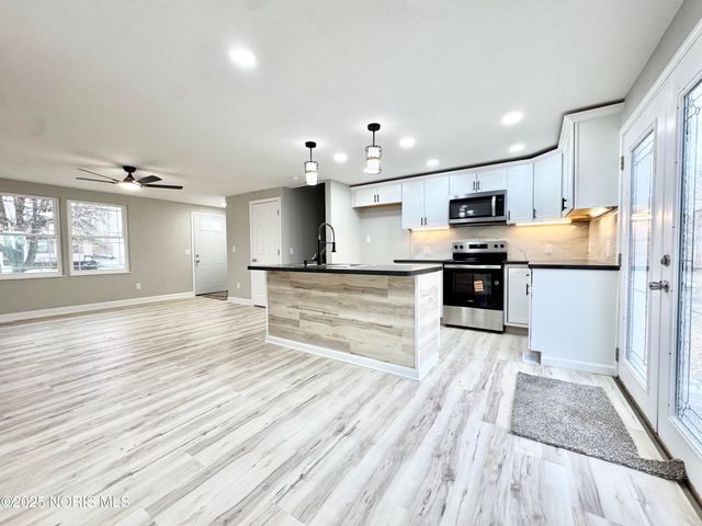 2051 Northridge Drive, Toledo, OH 43611