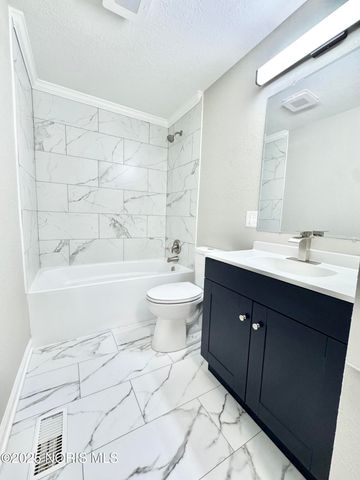 2051 Northridge Drive, Toledo, OH 43611