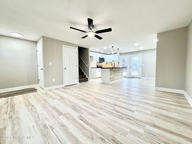 2051 Northridge Drive, Toledo, OH 43611