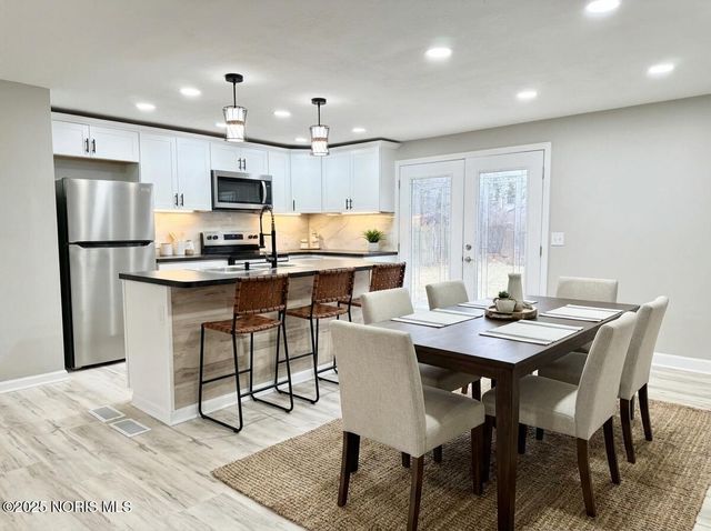 2051 Northridge Drive, Toledo, OH 43611