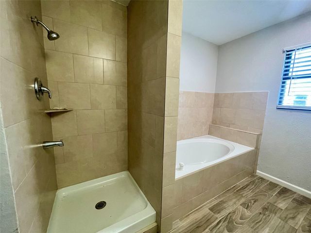 300 Hargett Street, Clute, TX 77531